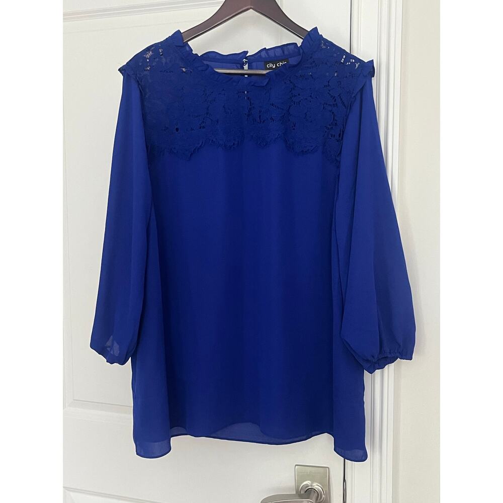 City Chic women’s blouse lace detailing at neckline sz. L blue